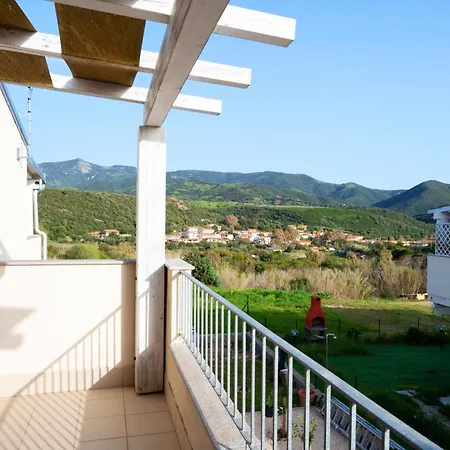 Dom wakacyjny Domo#14 - Villino Piscina, Giardino E Parcheggio *