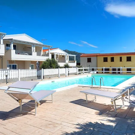Domo14-Villetta Con Piscina, Giardino E Parcheggio